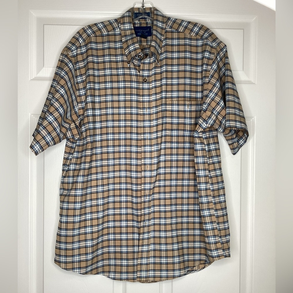 SHORT SLEEVE WRINKLE FREE MEN’s SHIRT